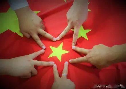 加快完善山区交通路网