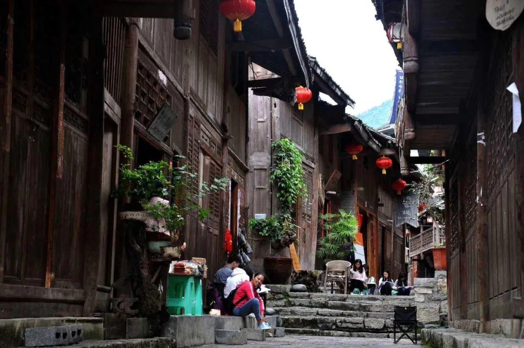 逃离水虎鱼湖